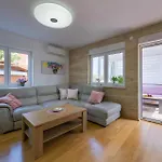 2 Bedroom Stunning In