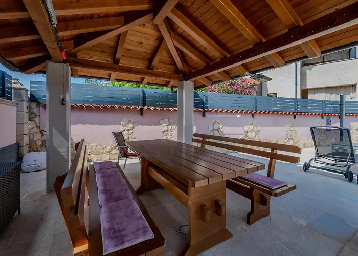 Cozy In With Wifi Appartement Fažana